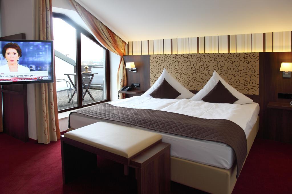 Lobinger-Parkhotel Giengen an der Brenz Ngoại thất bức ảnh
